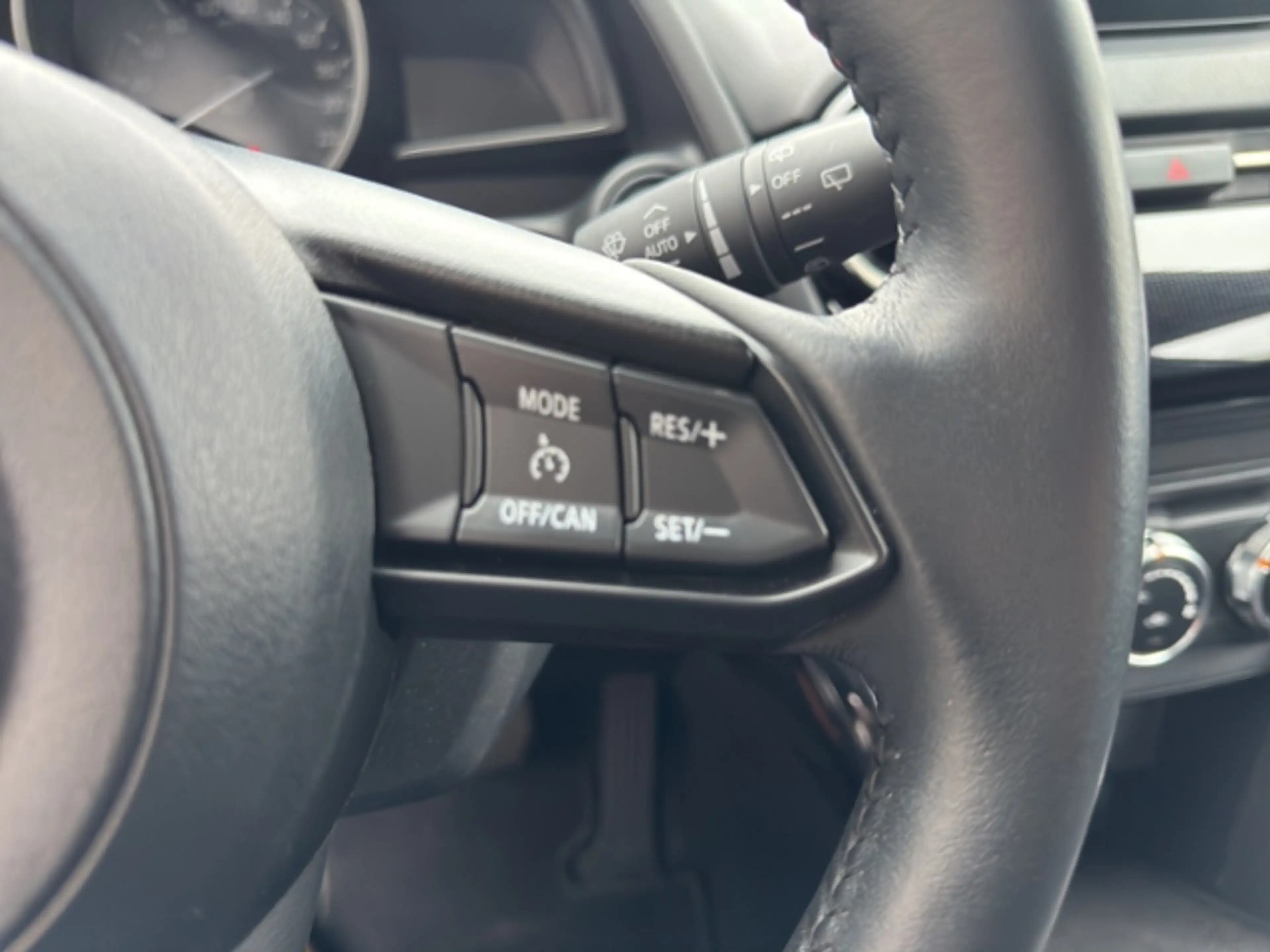 Mazda 2 1.5 SKYACTIVE Center-Line AUTOMATIK — photo 10
