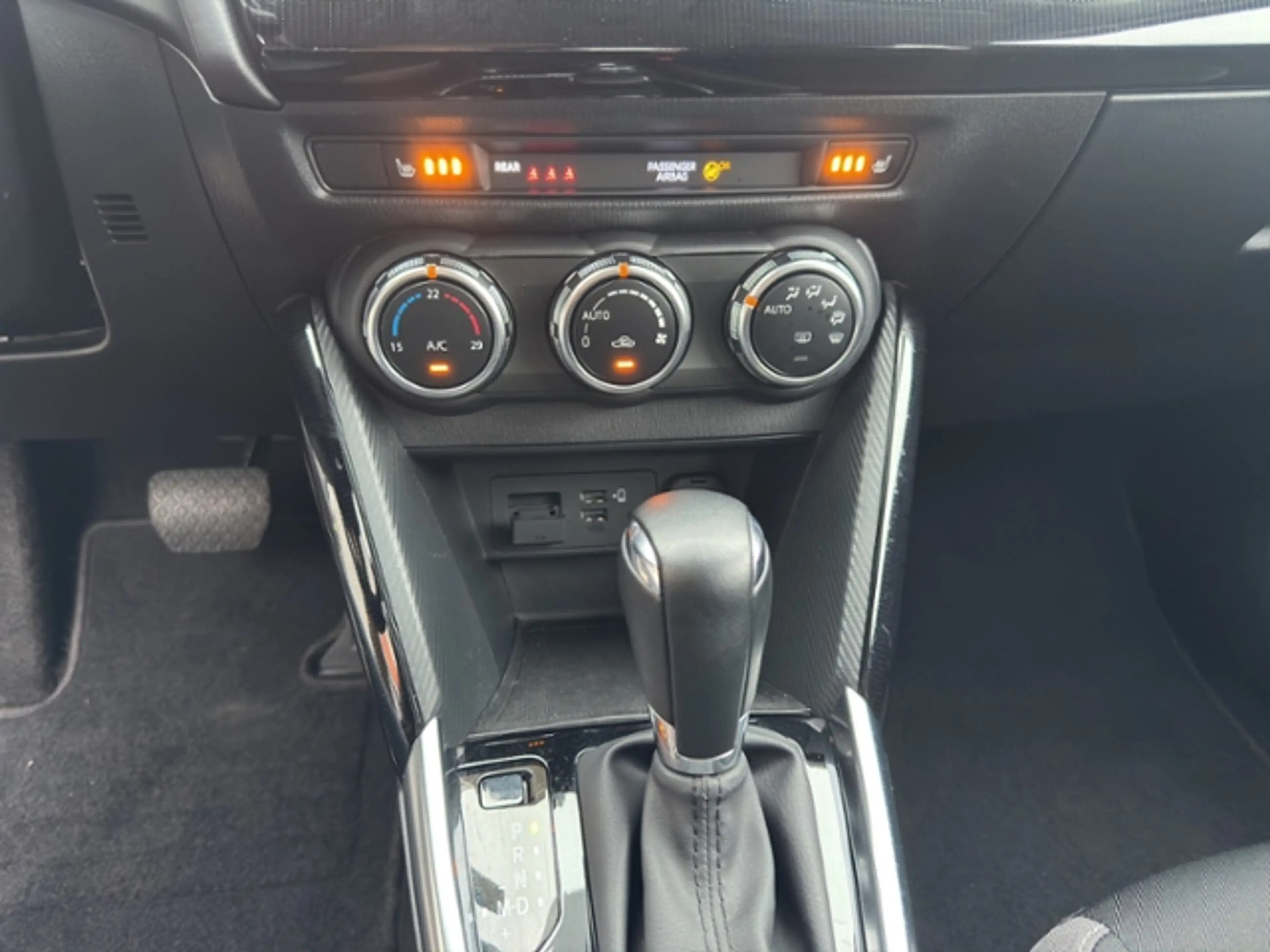 Mazda 2 1.5 SKYACTIVE Center-Line AUTOMATIK — photo 14