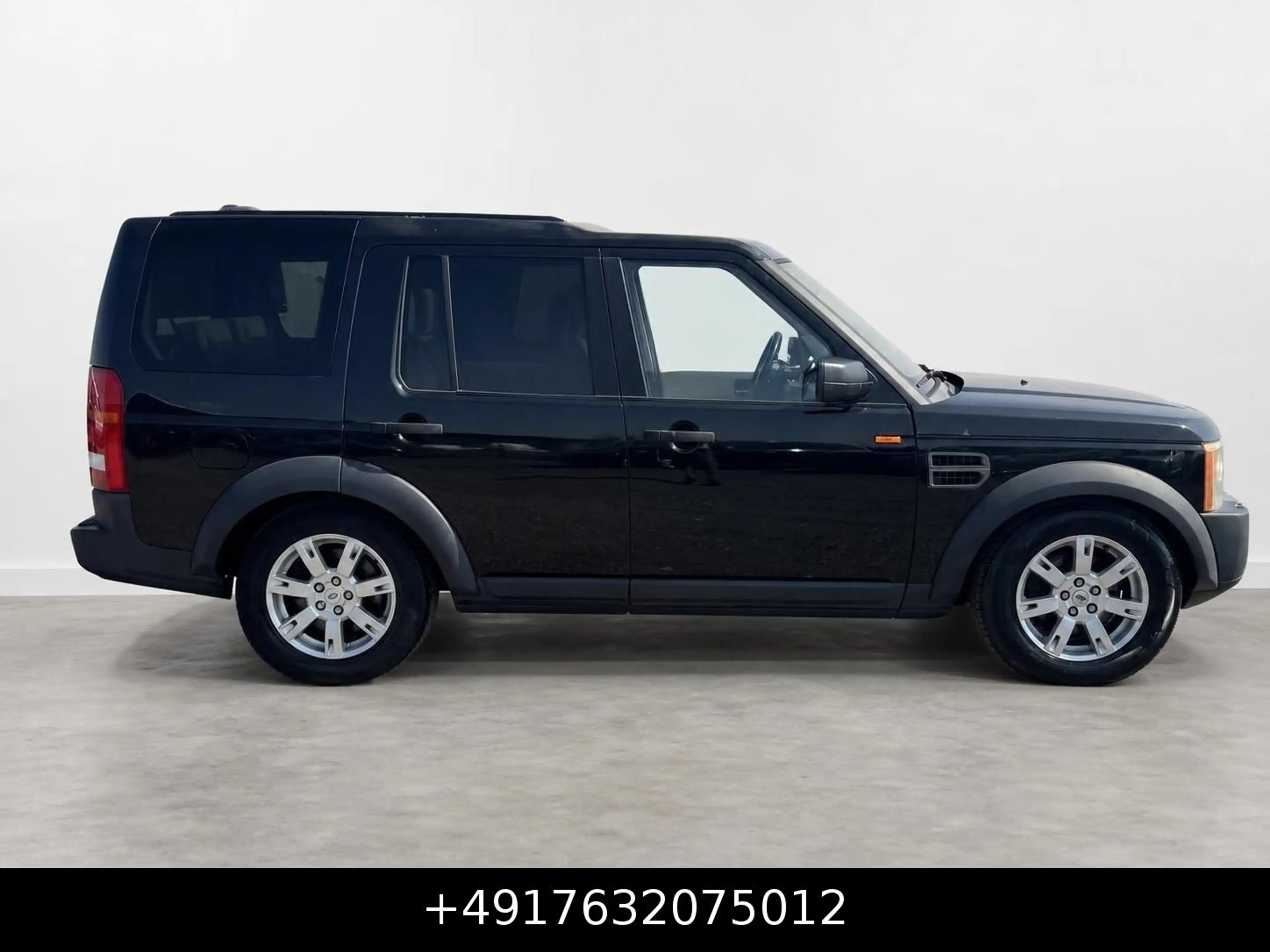 Land Rover Discovery 4.4 V8 HSE 7Sitzer Pano Leder Navi — photo 7