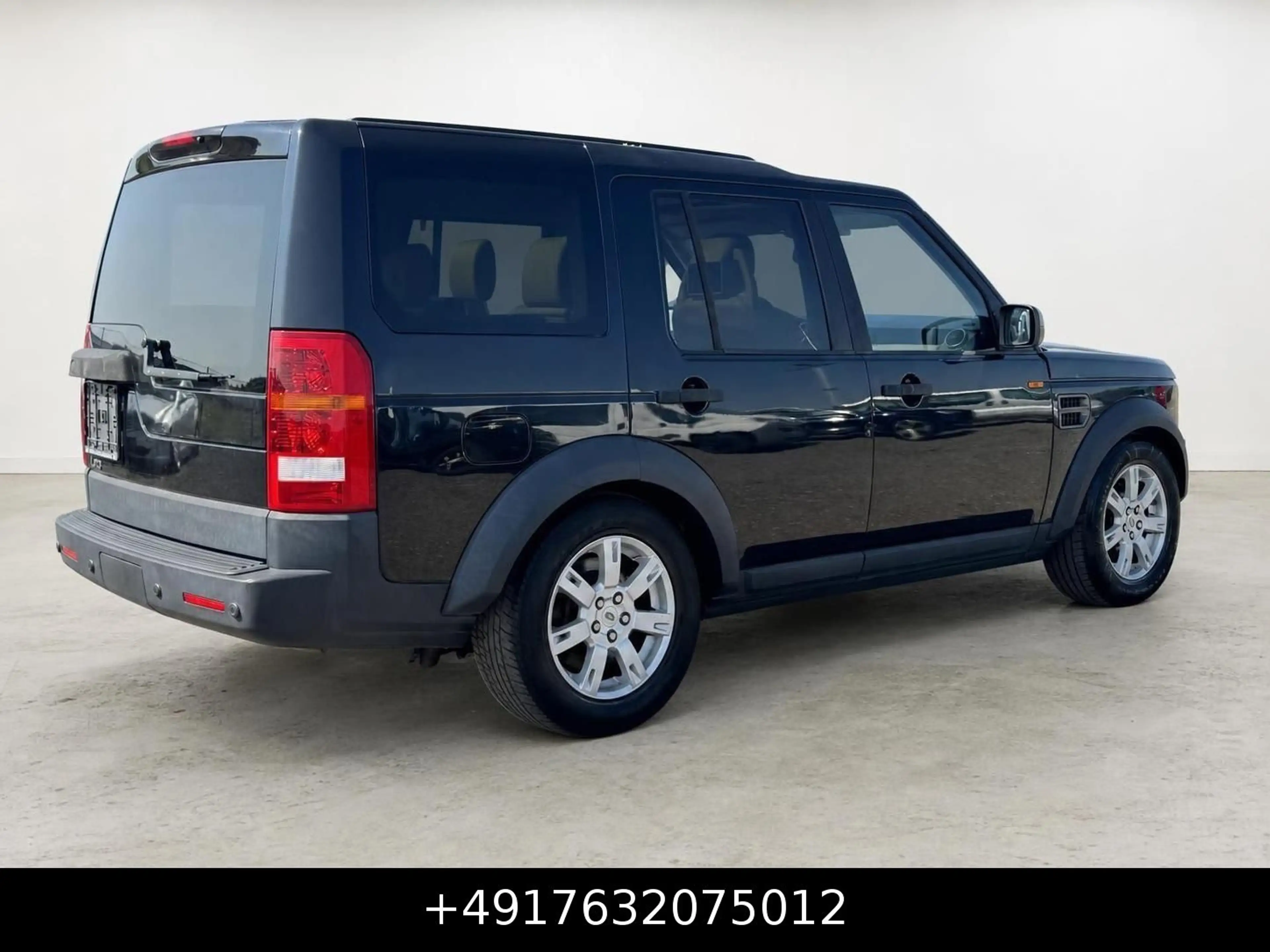 Land Rover Discovery 4.4 V8 HSE 7Sitzer Pano Leder Navi — photo 9