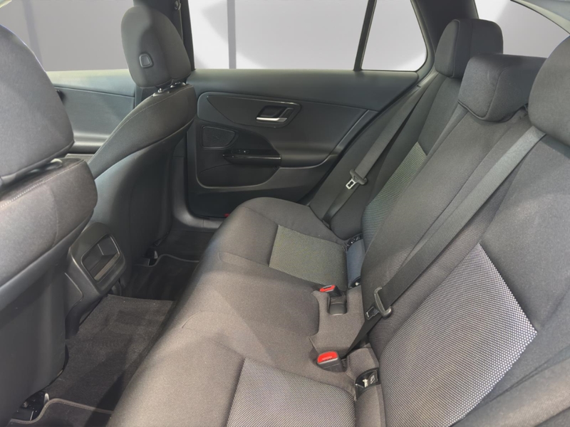 Mercedes-Benz C 220 d 4M T AVANTGARDE EXT. BUSIN+DISTR+RFK+LED — photo 6