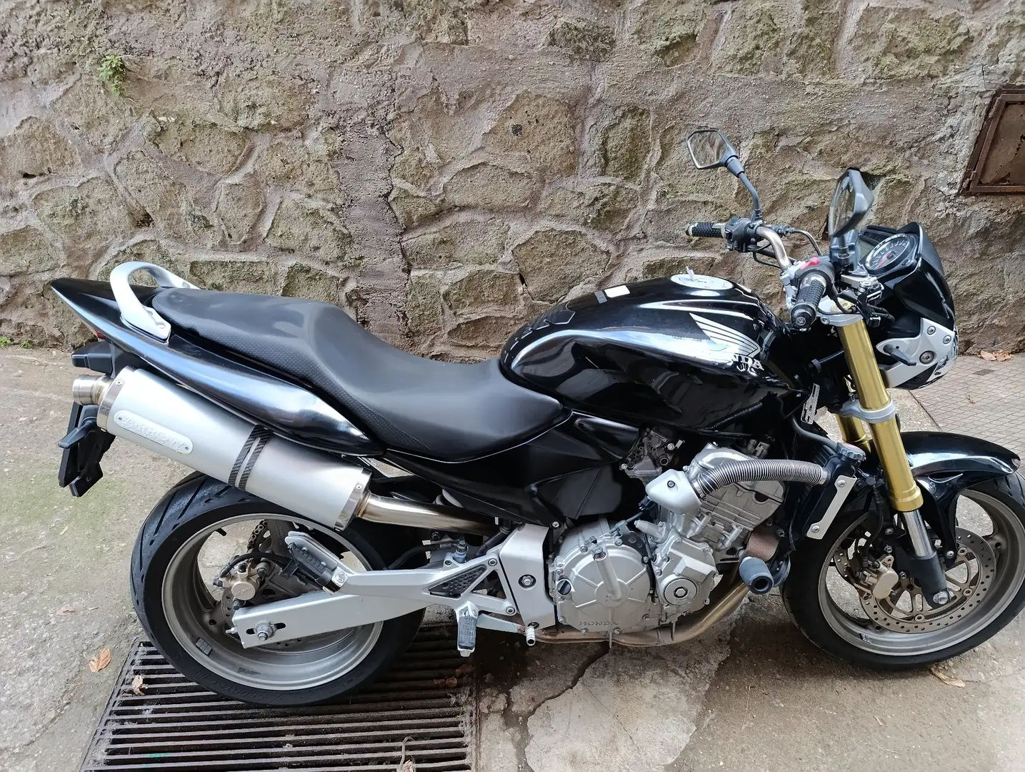 Honda Hornet Nero - 2