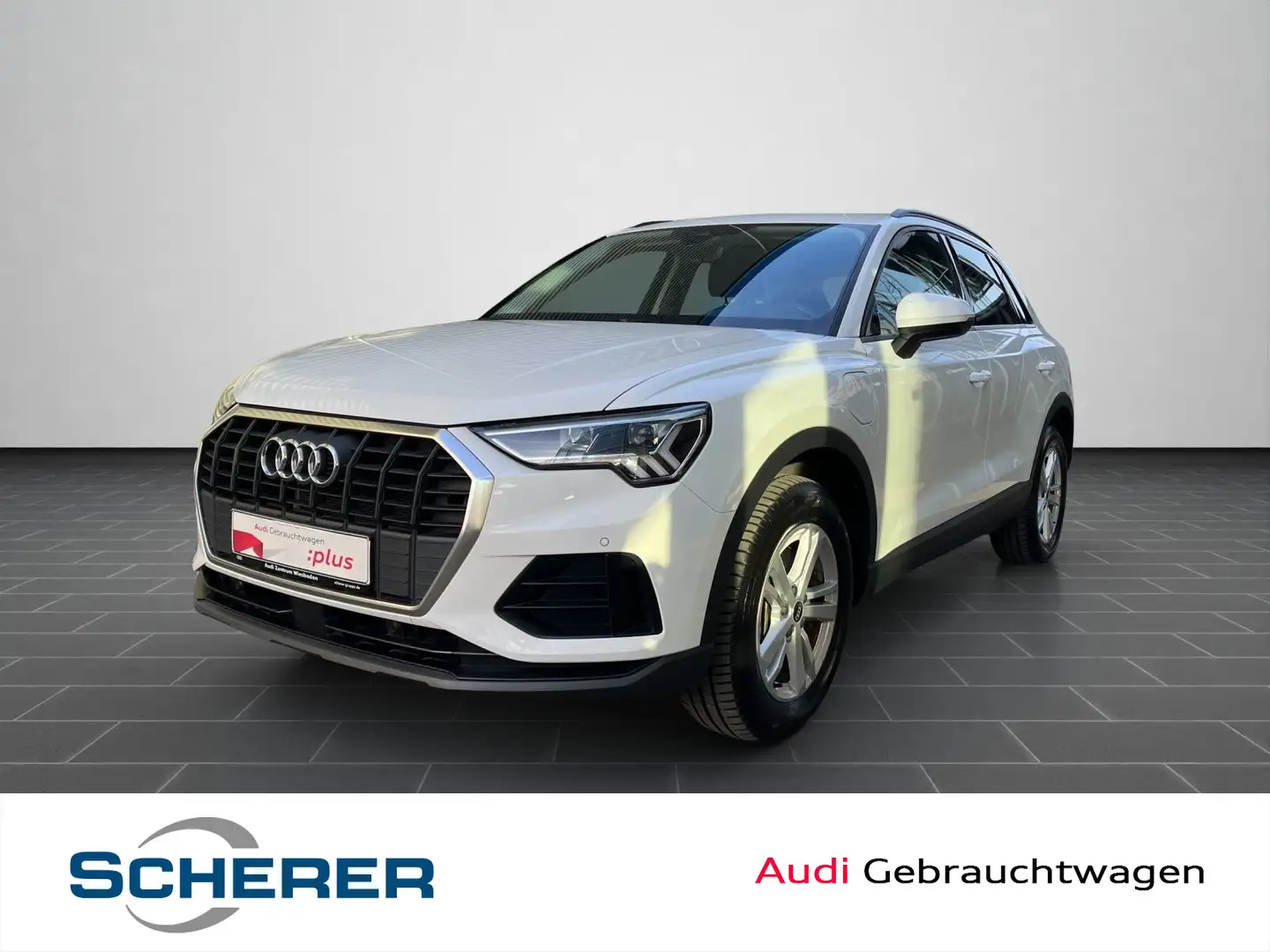 Audi Q3 45 TFSI e 180(245) kW(PS) S tronic Weiß - 1