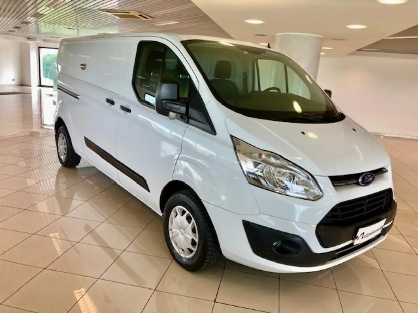 Ford Transit Custom 270 2.0 TDCi 130 PC Furgone Trend PASSO LUNGO!! Fehér - 1