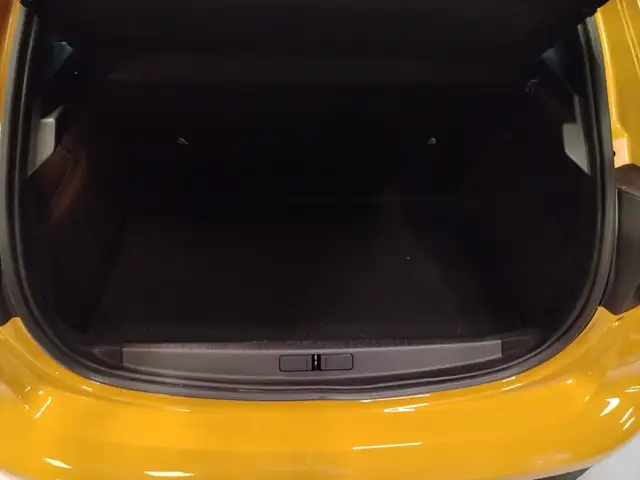 Peugeot 208 view 15