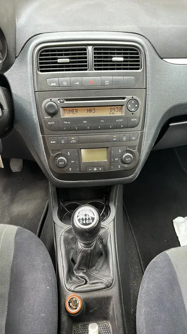 Fiat Punto 1.4 16V Sporting - 1