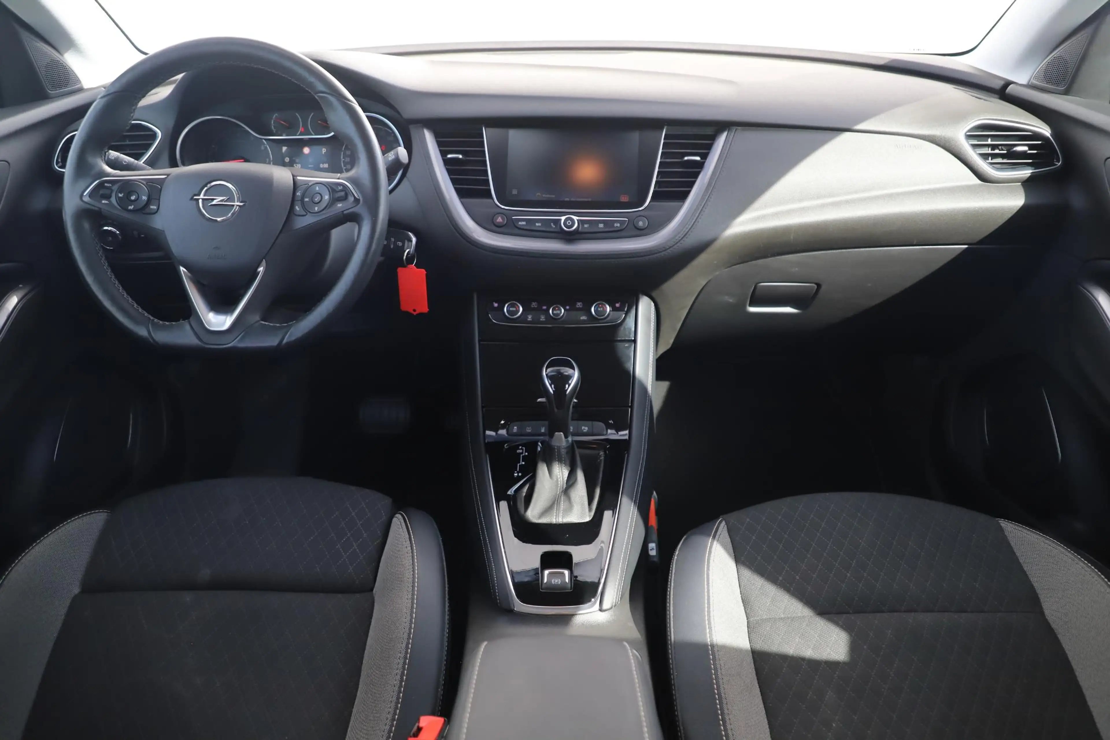 Opel Grandland X 1.2 Turbo Elegance 131PK Automaat LMV Sportstoelen — photo 10