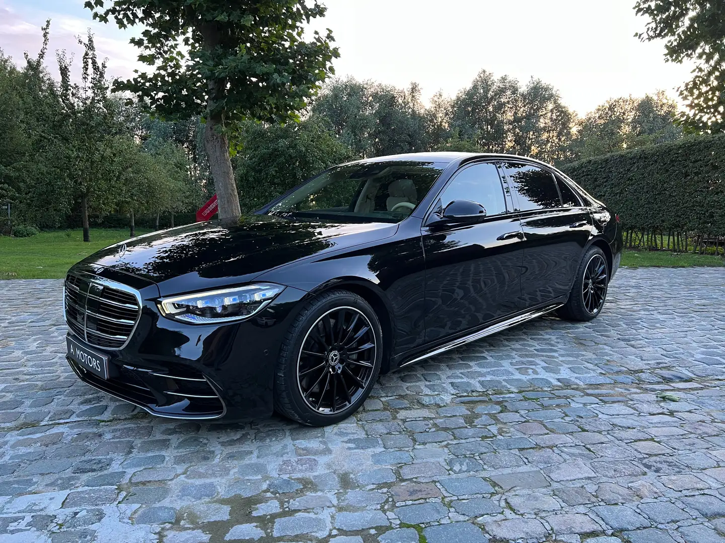 Mercedes-Benz S 580 e L 4-Matic PHEV Noir - 1