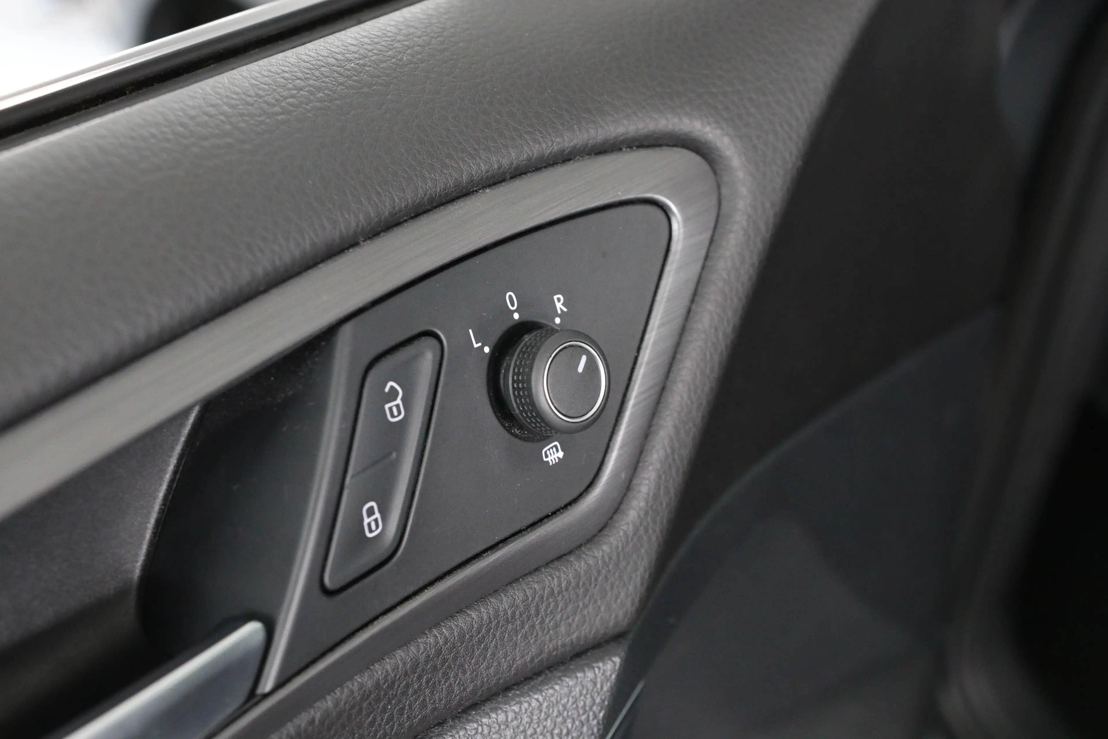 Volkswagen e-Golf | SOH 88% | Groot Scherm | Cruise Adaptive | Navi — photo 23