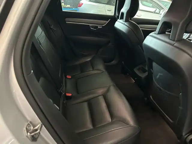 Volvo V90 view 8