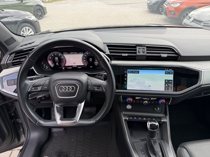 Audi Q3 45 TFSI quattro S line — photo 7