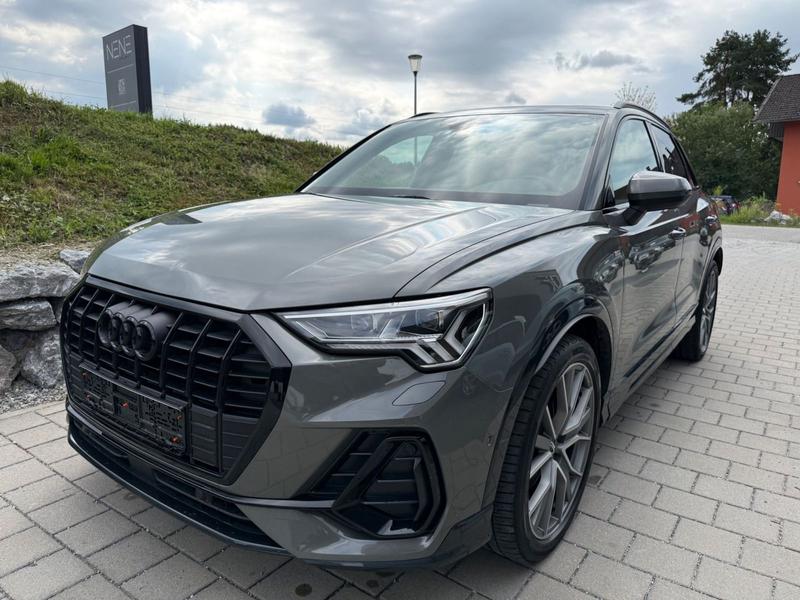Audi Q3 45 TFSI quattro S line — photo 4