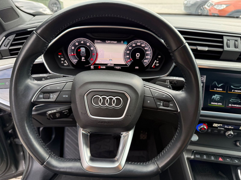 Audi Q3 45 TFSI quattro S line — photo 14