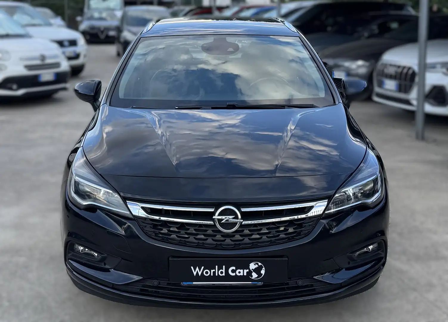 Opel Astra Astra 5p 1.6 cdti Elective 136cv auto Schwarz - 1