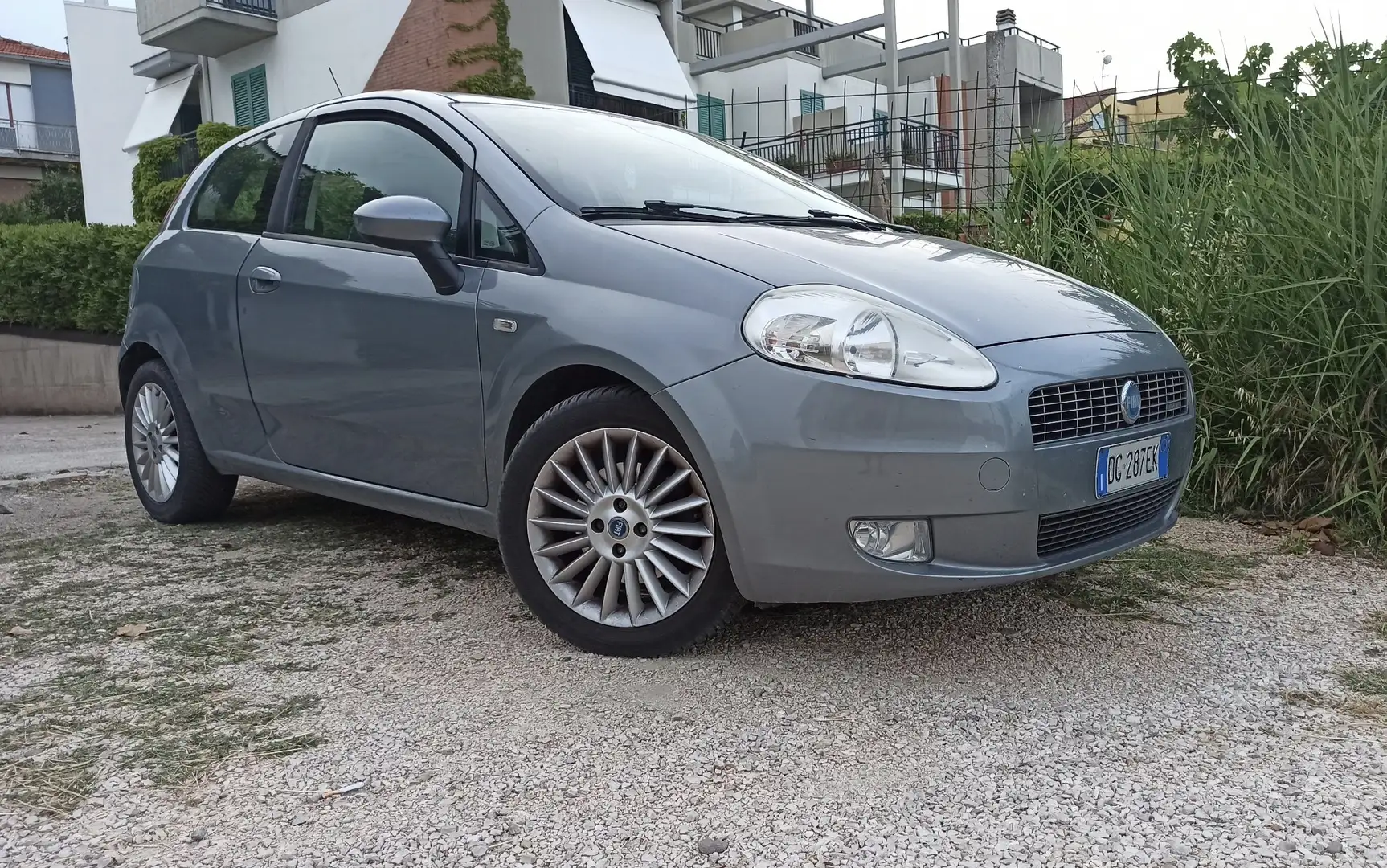 Fiat Grande Punto 3p 1.3 mjt 16v Emotion 90cv 6m - 2