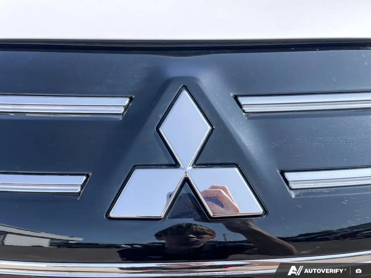 Mitsubishi Outlander снимка Mitsubishi Outlander