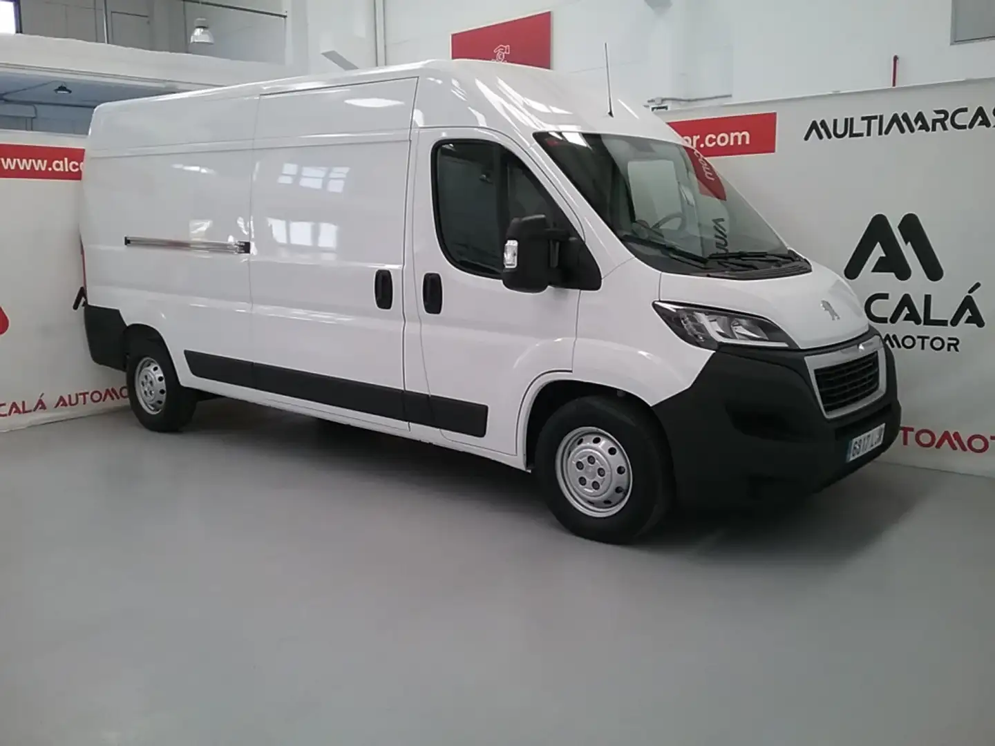 Peugeot Boxer Furgón 2.2BlueHDI 435 L3H2 S&S 165 Blanco - 2