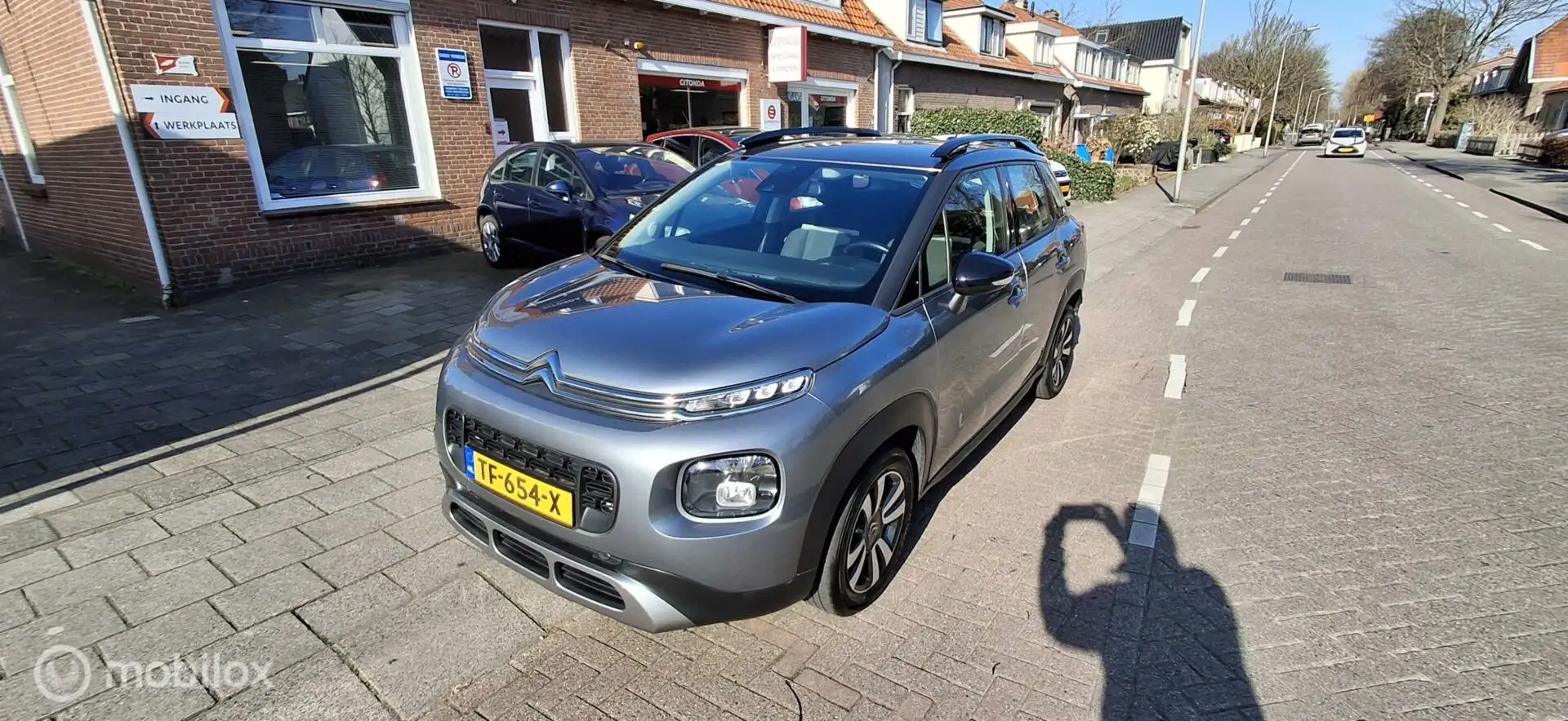 Citroen C3 Aircross 1.2 PureTech Feel Grijs - 1