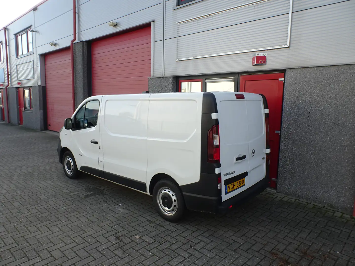 Opel Vivaro 1.6 CDTI L1H1 Edition airco 3 zits Weiß - 2