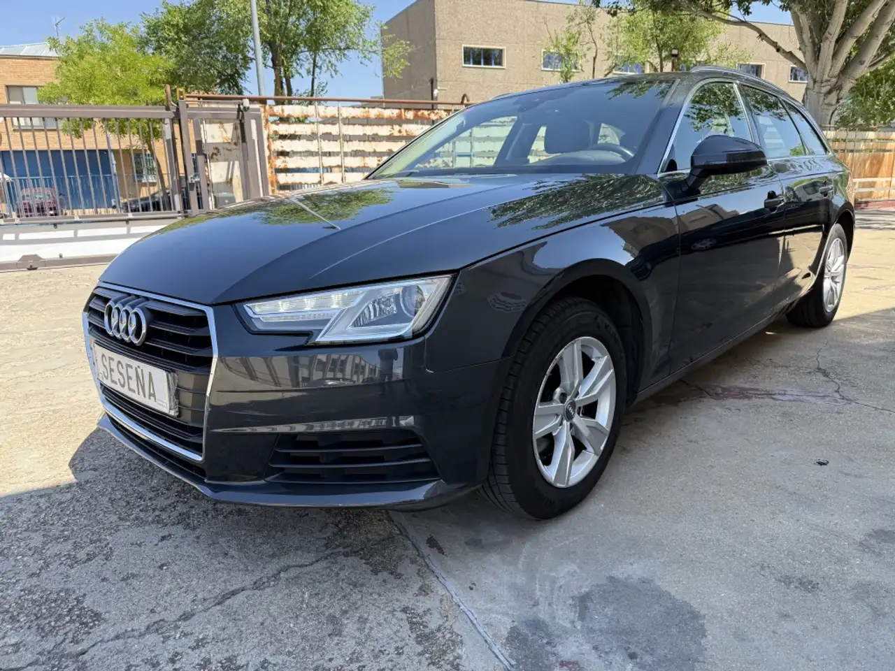Audi A4