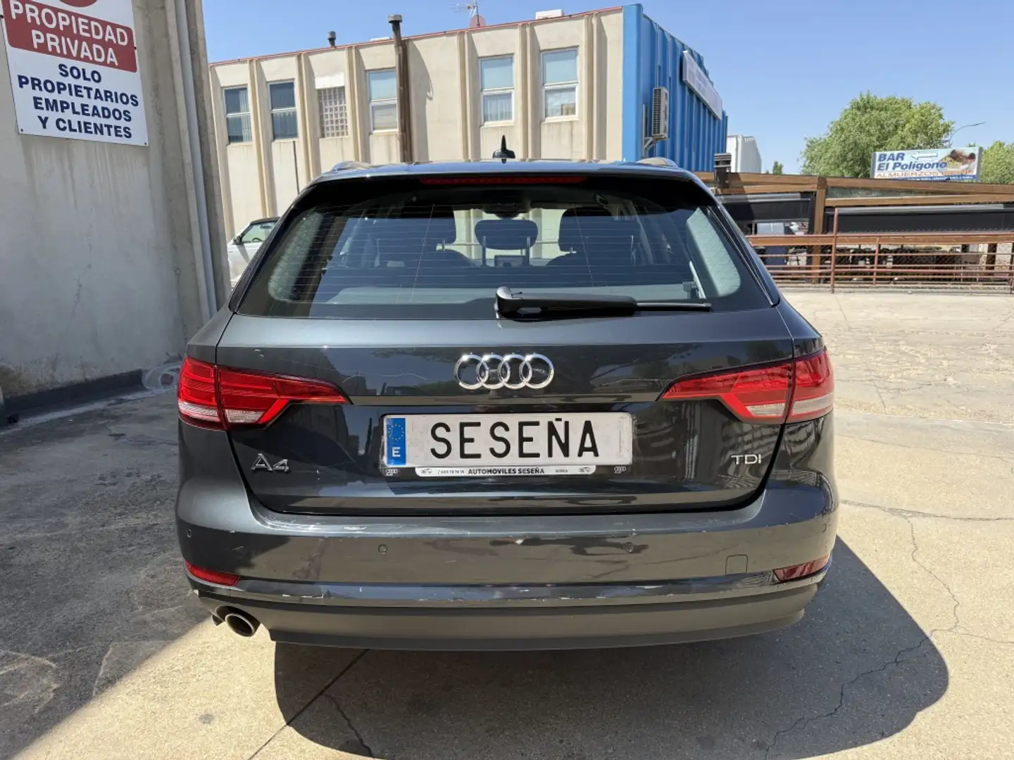 Audi A4 Avant 2.0TDI Advanced ed. S-T 110kW Gris - 2