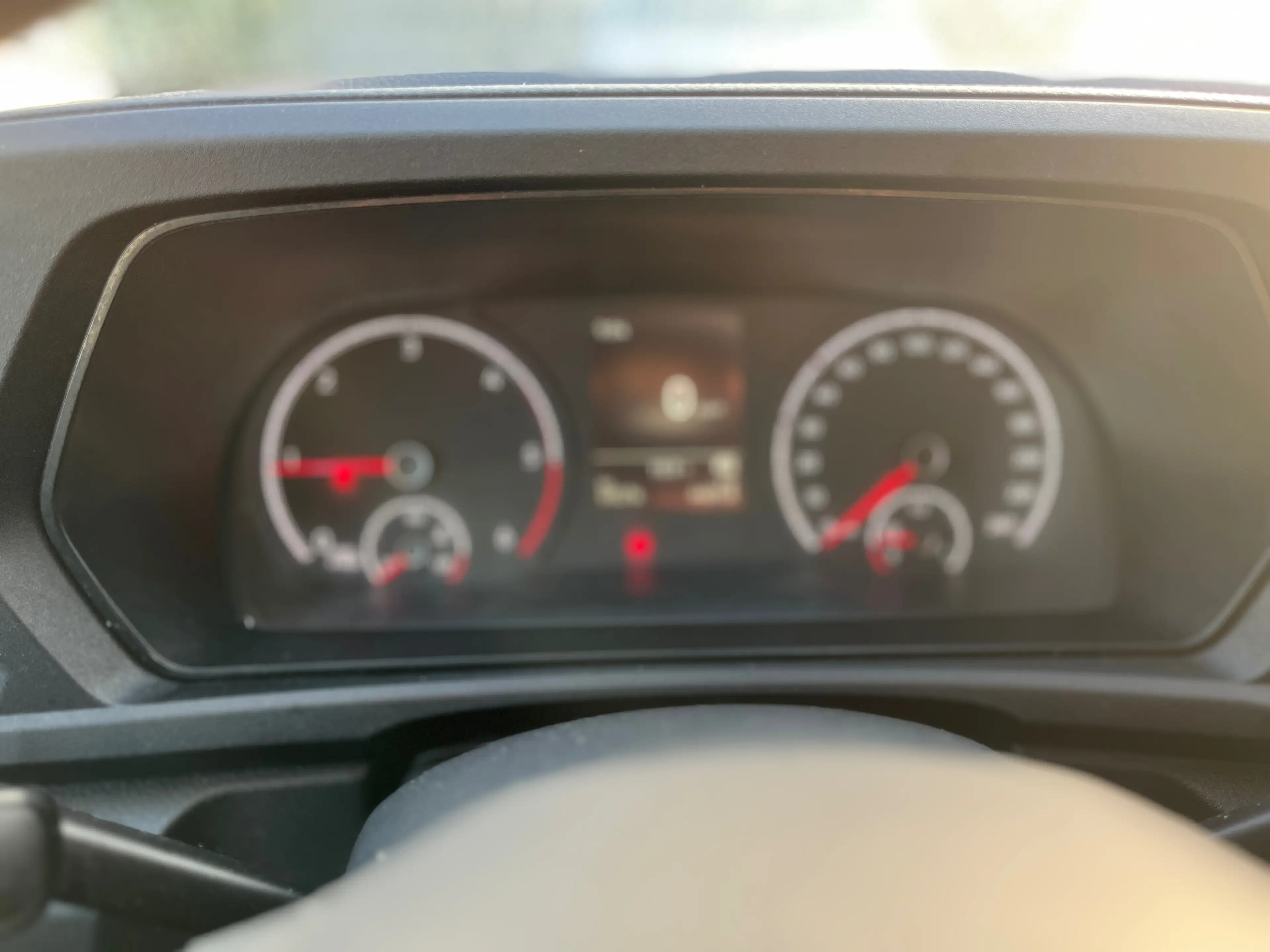 Volkswagen Caddy Caddy 2.0 TDi — photo 6