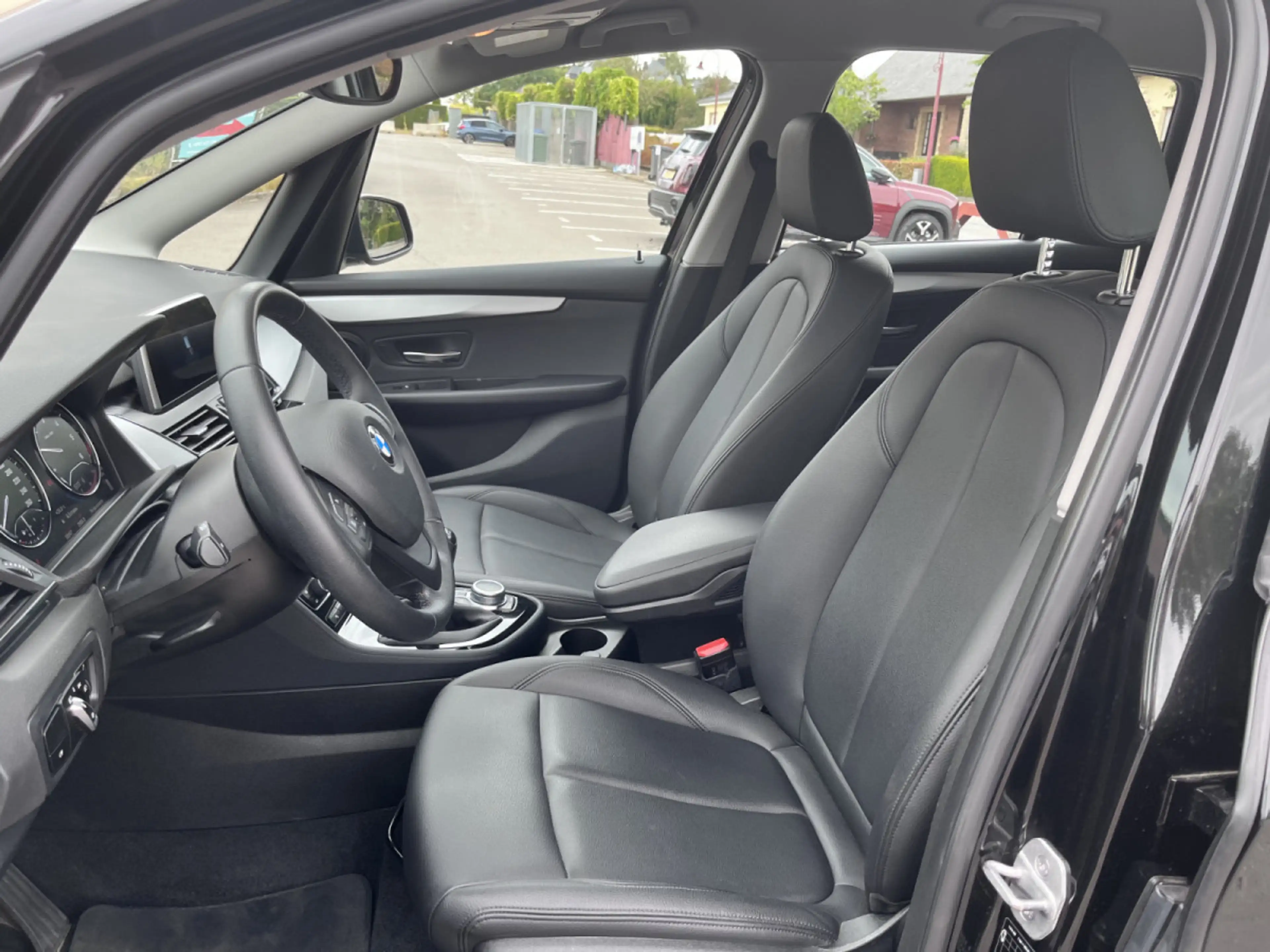 BMW 216 Active Tourer 216d Business - LED - Navigation -Cu — photo 10