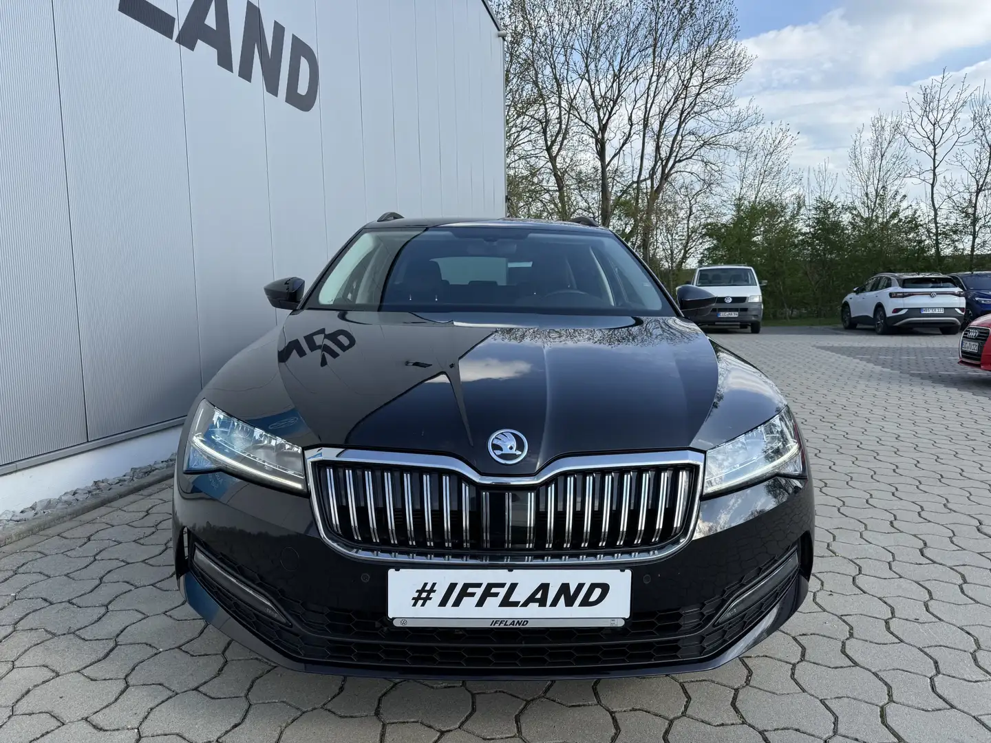 Skoda Superb 2.0TDI*Combi*Ambition*DSG*AHK*KESSY GO* Nero - 2
