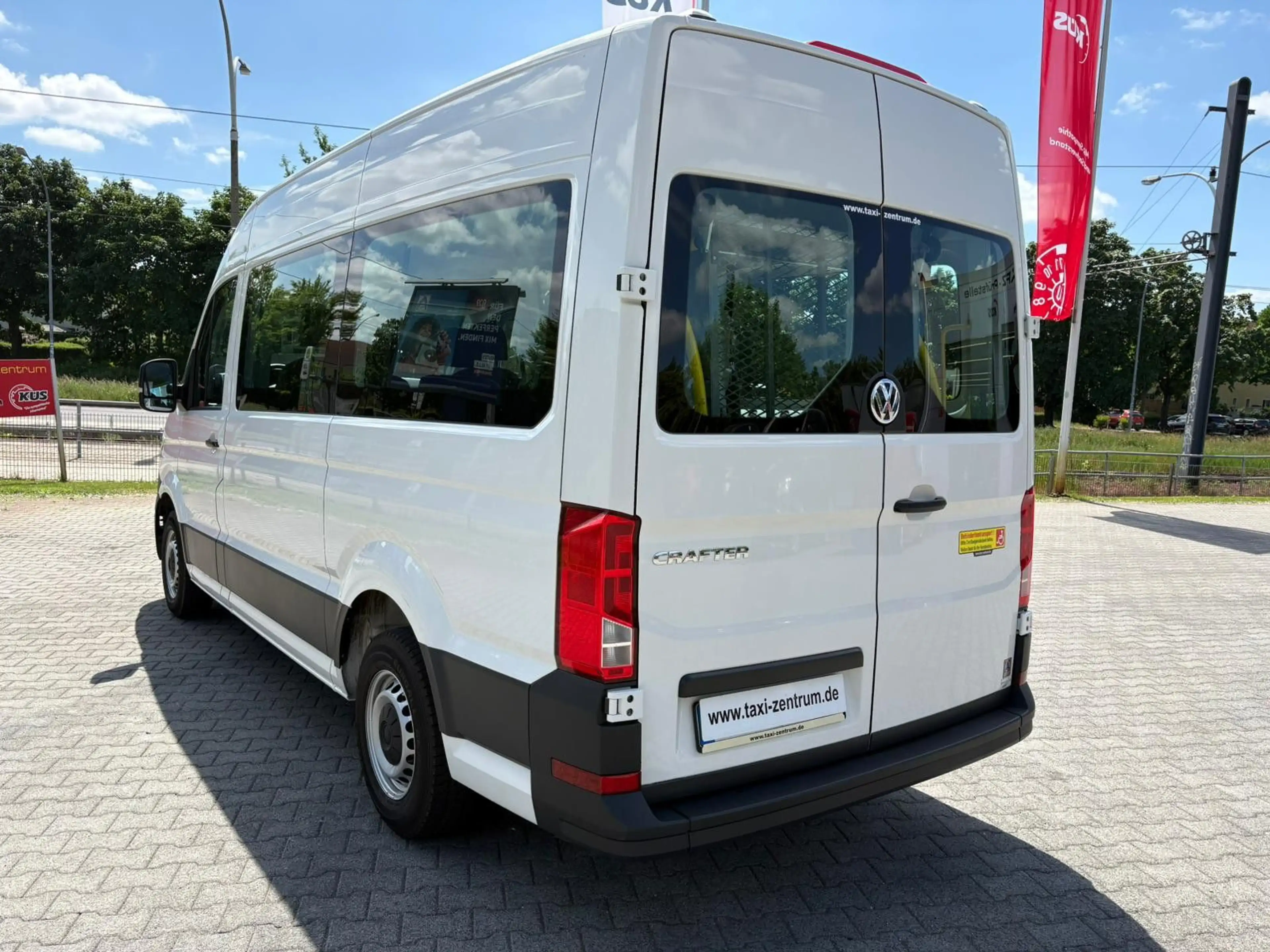 Volkswagen Crafter mittellang Hochdach LIFT BTW Trittstufe — photo 5