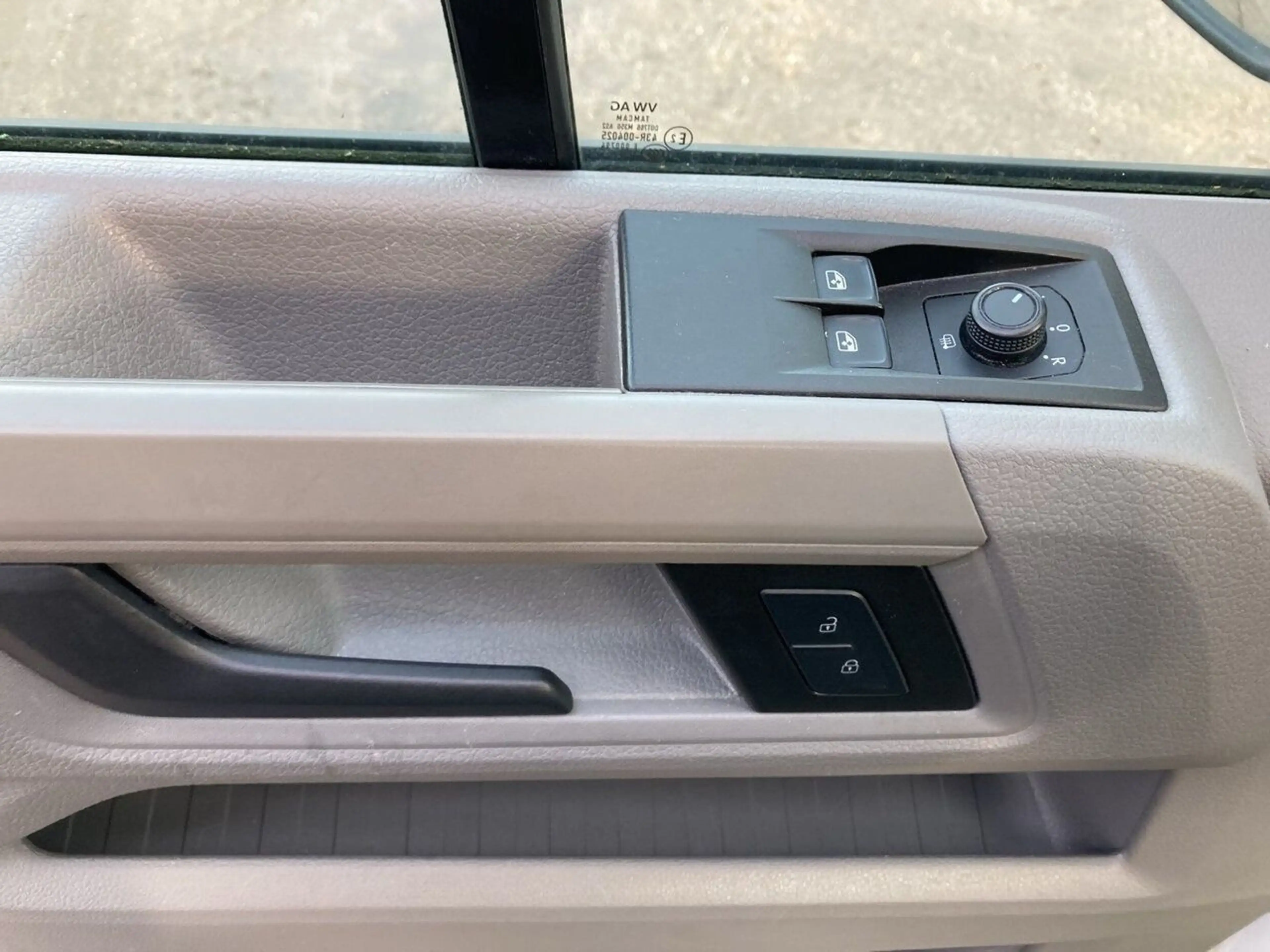 Volkswagen Crafter mittellang Hochdach LIFT BTW Trittstufe — photo 9