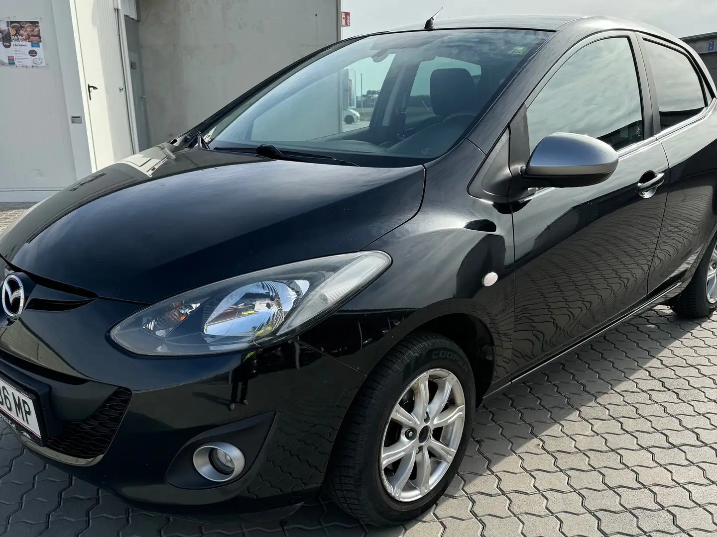 Mazda 2 Mazda+2+1,3i+Takumi+Takumi Černá - 2