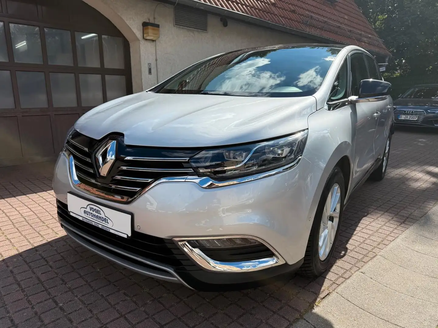 Renault Espace V Intens*7 SITZER*NAVI*LED*360°CAM*AUTOM* Plateado - 1