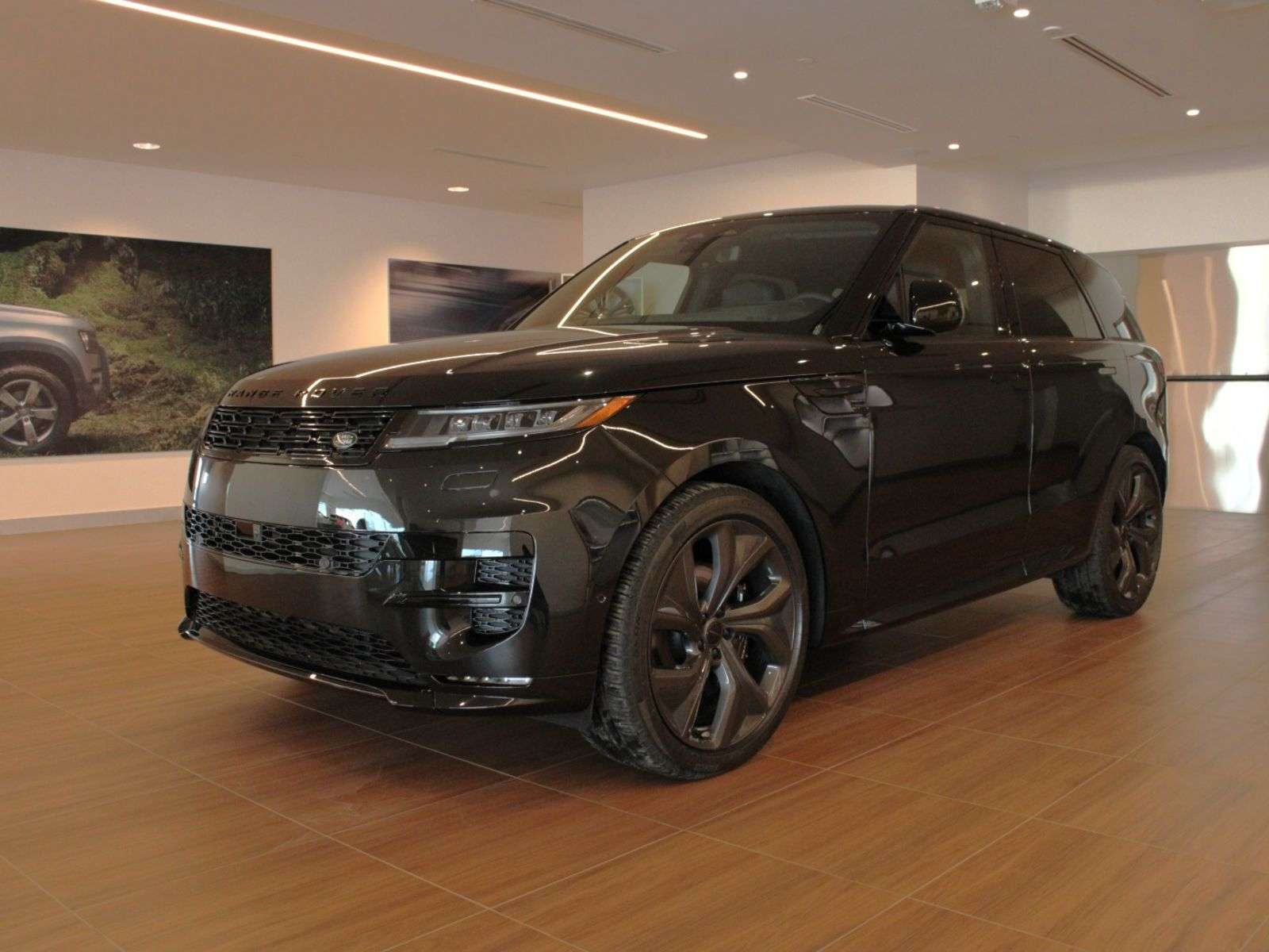 2026 Land Rover Range Rover Sport CALL 403-910-7881 OR TEXT 587-355-2339 FOR IMMEDIA