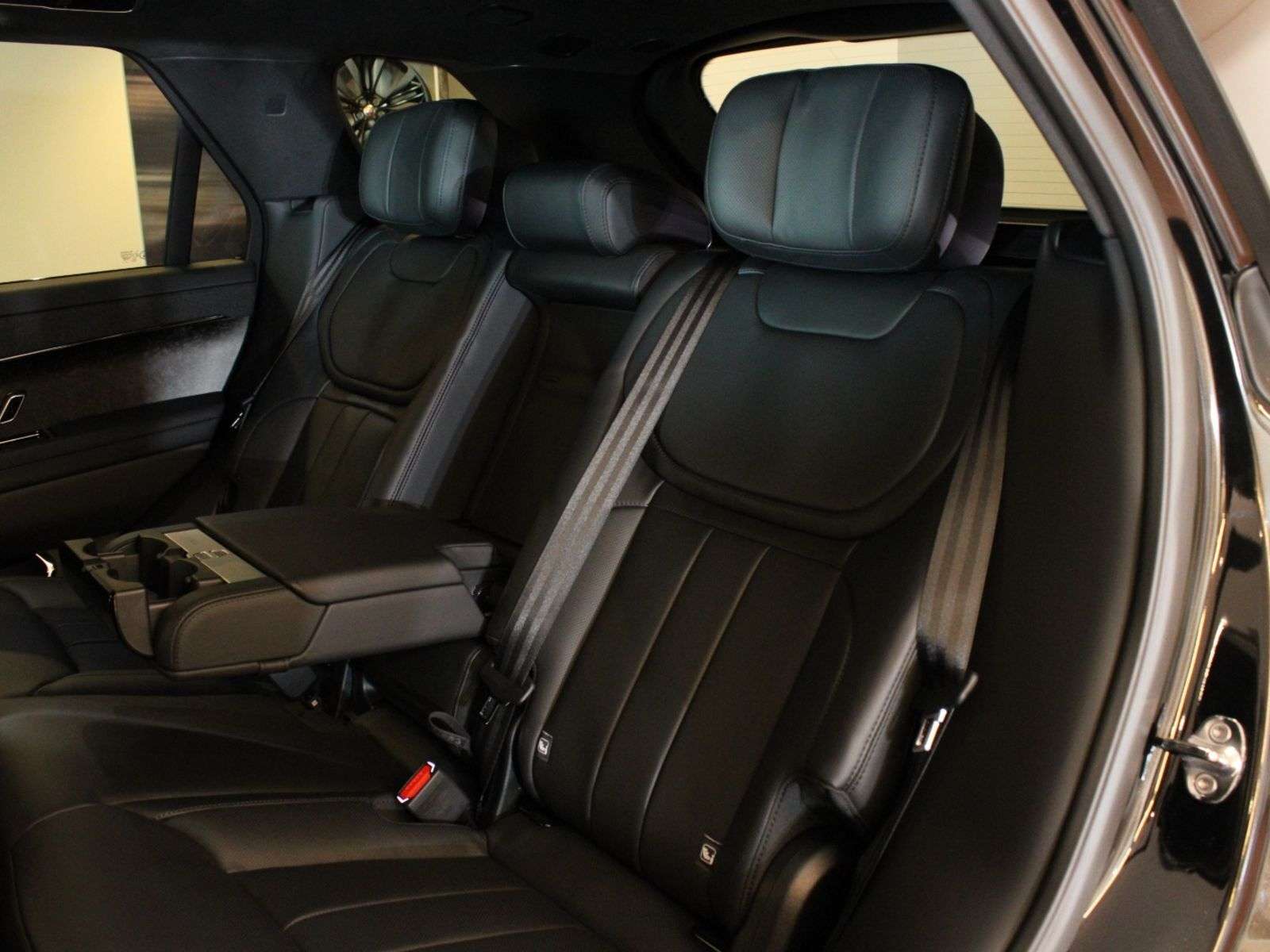 2026 Land Rover Range Rover Sport CALL 403-910-7881 OR TEXT 587-355-2339 FOR IMMEDIA thumb 24