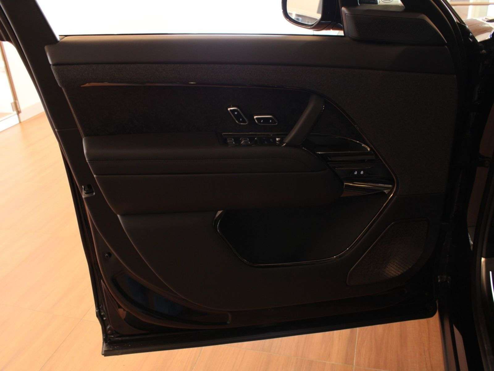 2026 Land Rover Range Rover Sport CALL 403-910-7881 OR TEXT 587-355-2339 FOR IMMEDIA thumb 25