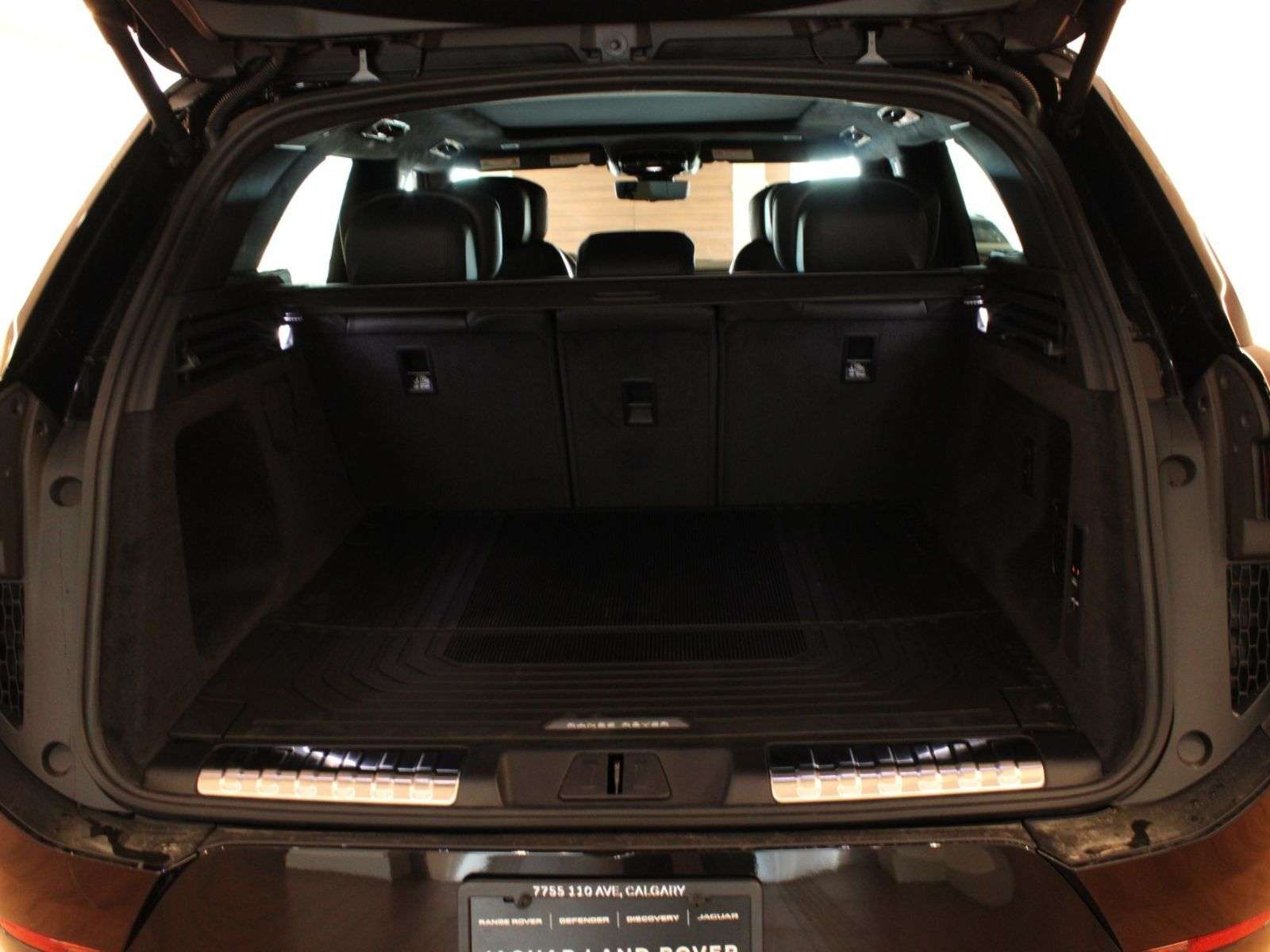 2026 Land Rover Range Rover Sport CALL 403-910-7881 OR TEXT 587-355-2339 FOR IMMEDIA thumb 23