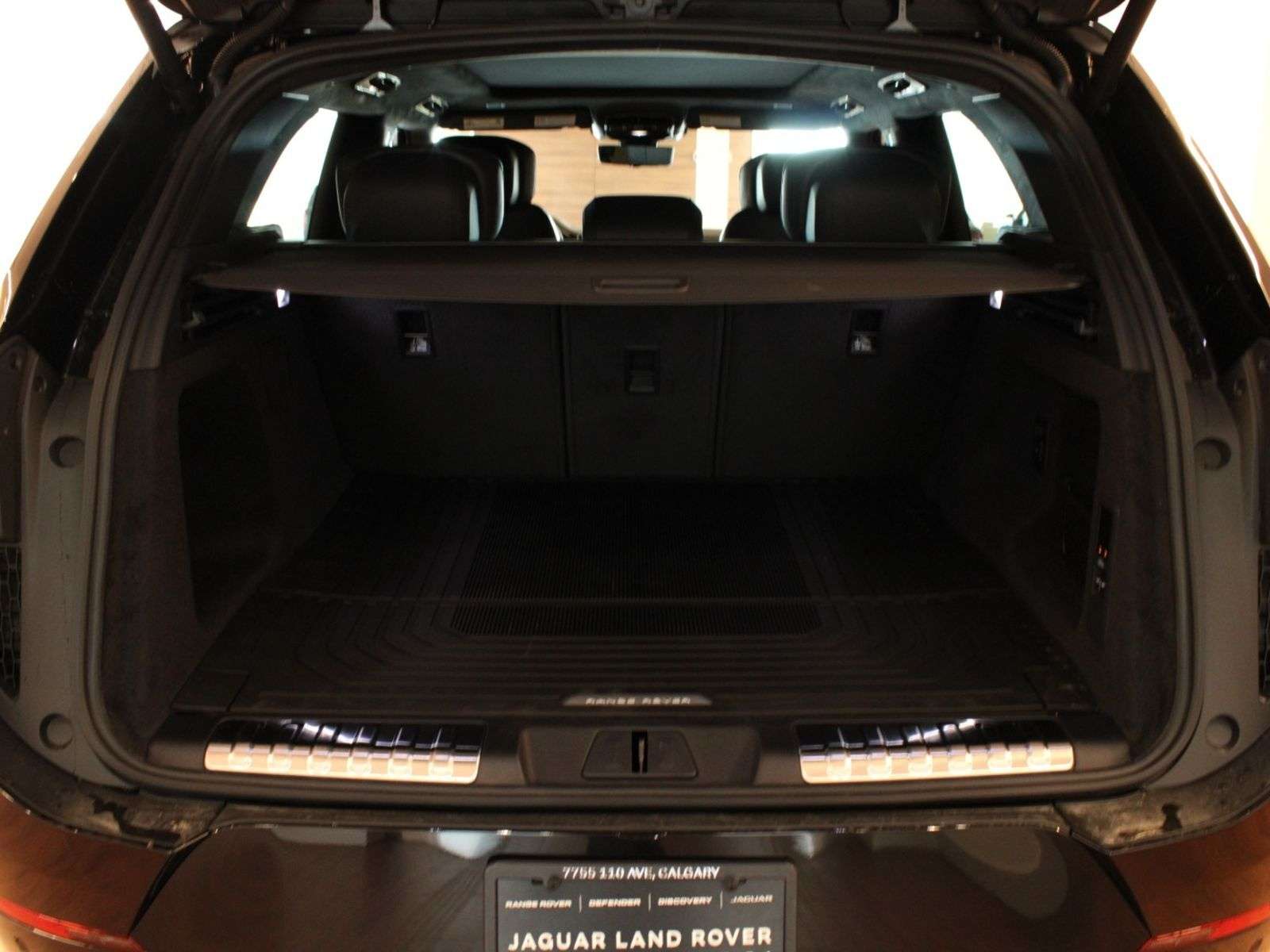 2026 Land Rover Range Rover Sport CALL 403-910-7881 OR TEXT 587-355-2339 FOR IMMEDIA thumb 20