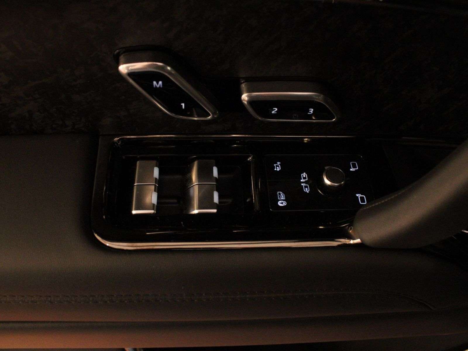 2026 Land Rover Range Rover Sport CALL 403-910-7881 OR TEXT 587-355-2339 FOR IMMEDIA thumb 26
