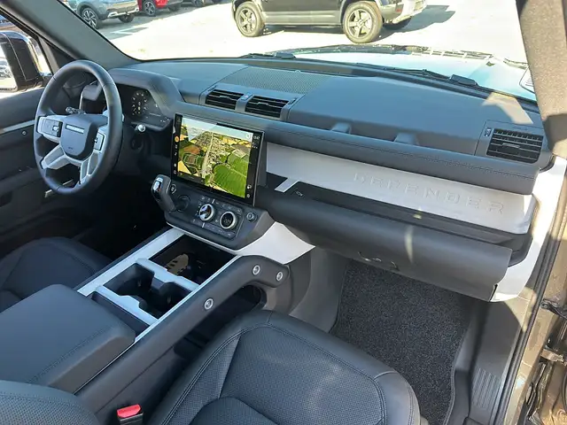 Land Rover Defender 110 D250 AWD X-Dynamic SE Aut. MY26 Ansicht 16