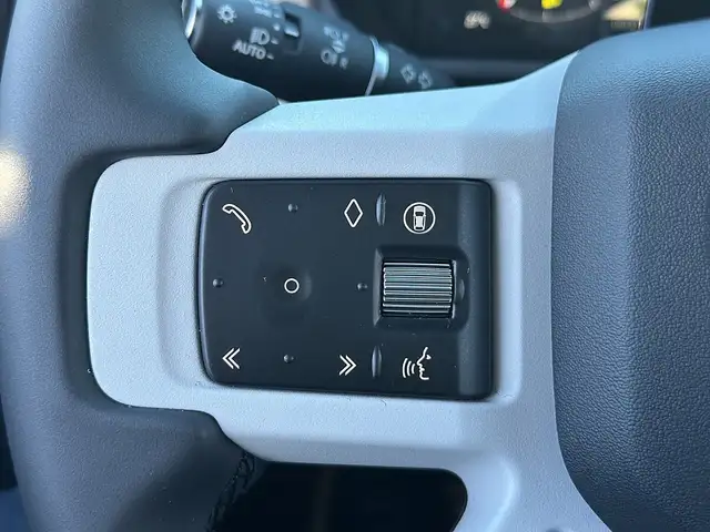 Land Rover Defender 110 D250 AWD X-Dynamic SE Aut. MY26 Ansicht 25