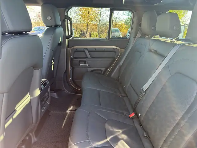 Land Rover Defender 110 D250 AWD X-Dynamic SE Aut. MY26 Ansicht 14