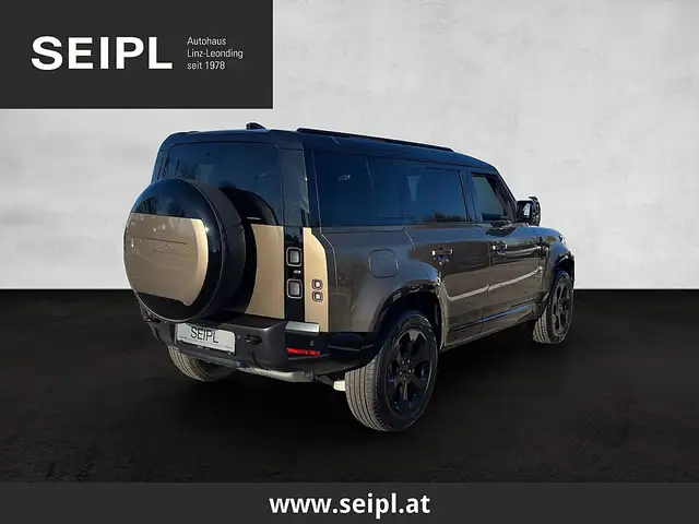 Land Rover Defender 110 D250 AWD X-Dynamic SE Aut. MY26 Ansicht 4