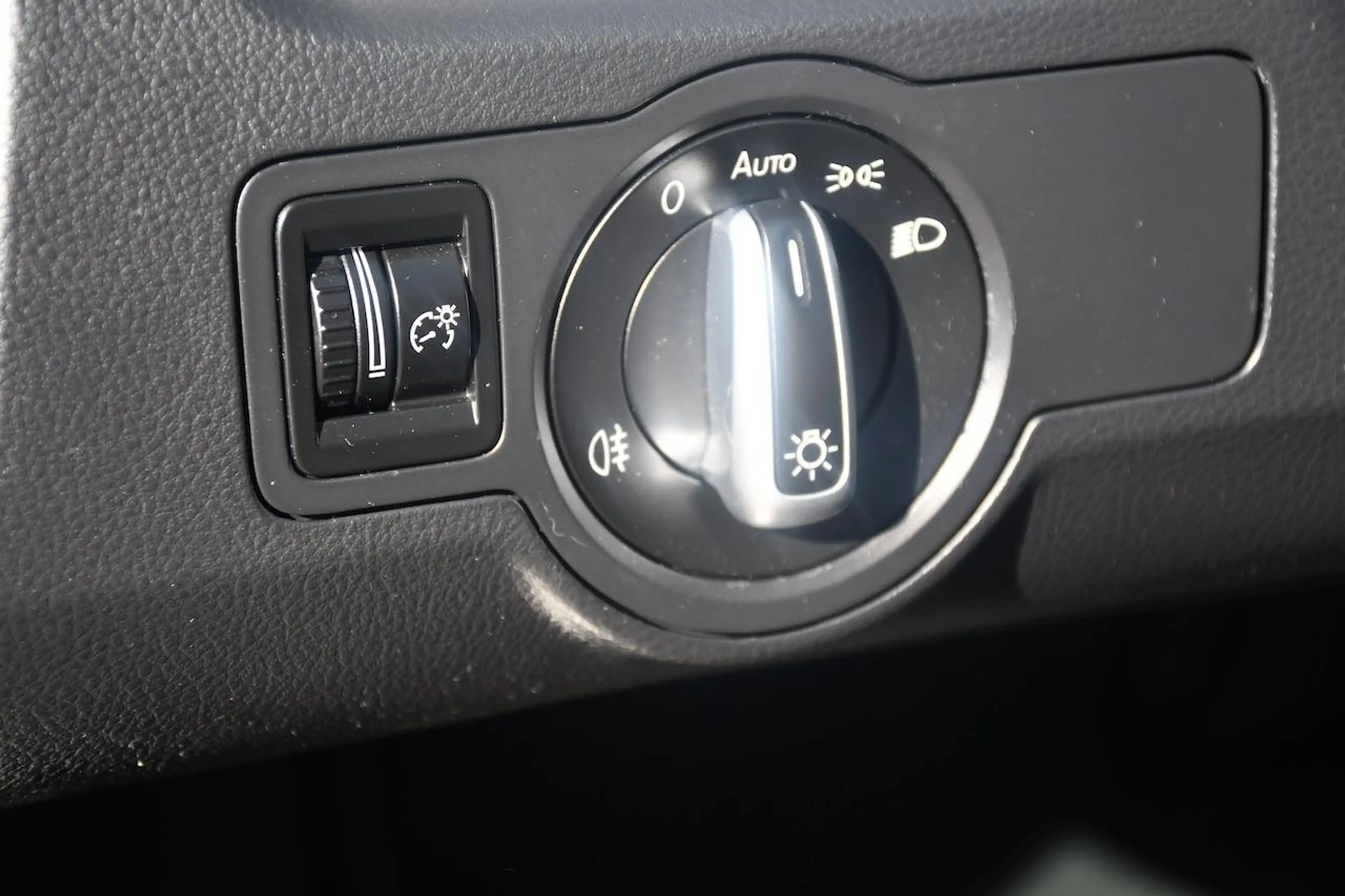 Volkswagen CC 2.0 TSI AUT|Navi|PANO|Stoelvw|Cruise|Trekhaak — photo 12