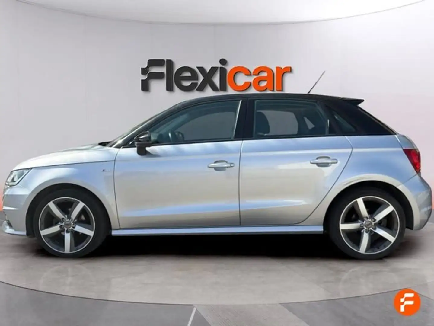 Audi A1 1.0 TFSI Attraction Gris - 2