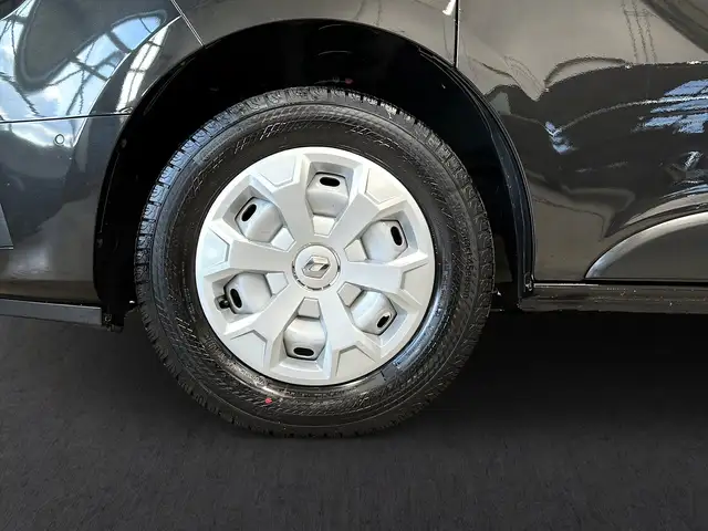 Renault Trafic view 4