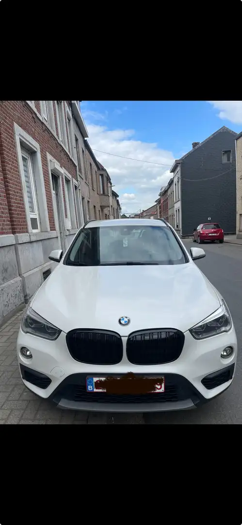 BMW X1 1.5i sDrive18 *GPS * AIRCO* - 1