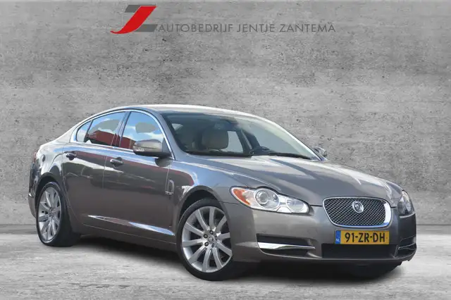 Jaguar XF 4.2 V8 Premium Luxury | Navigatie | Camera | Keyle