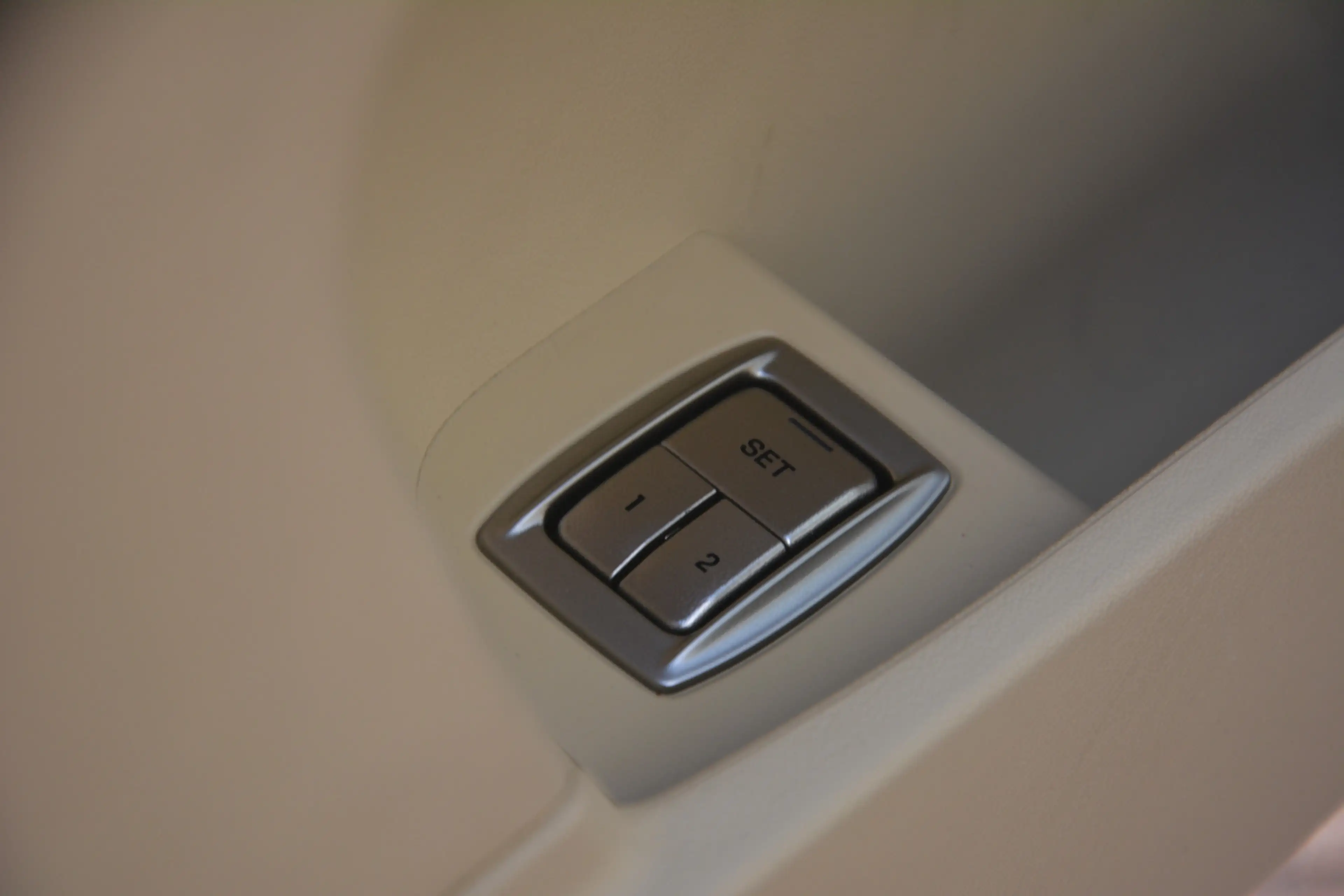 Jaguar XF 4.2 V8 Premium Luxury | Navigatie | Camera | Keyle — photo 25