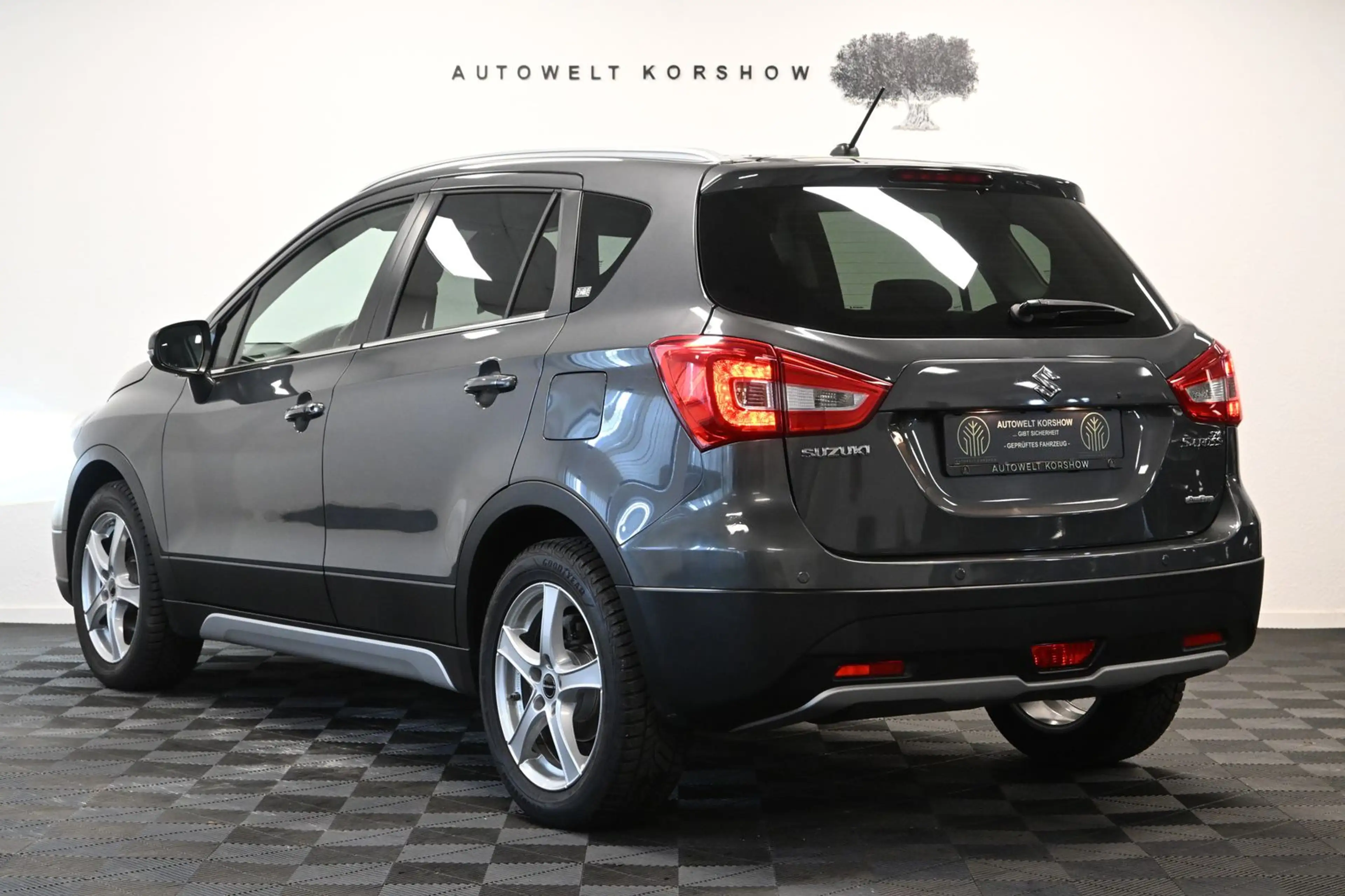 Suzuki SX4 S-Cross Club *KAMERA*LED*CARPLAY*SHZ*NAVI — photo 10