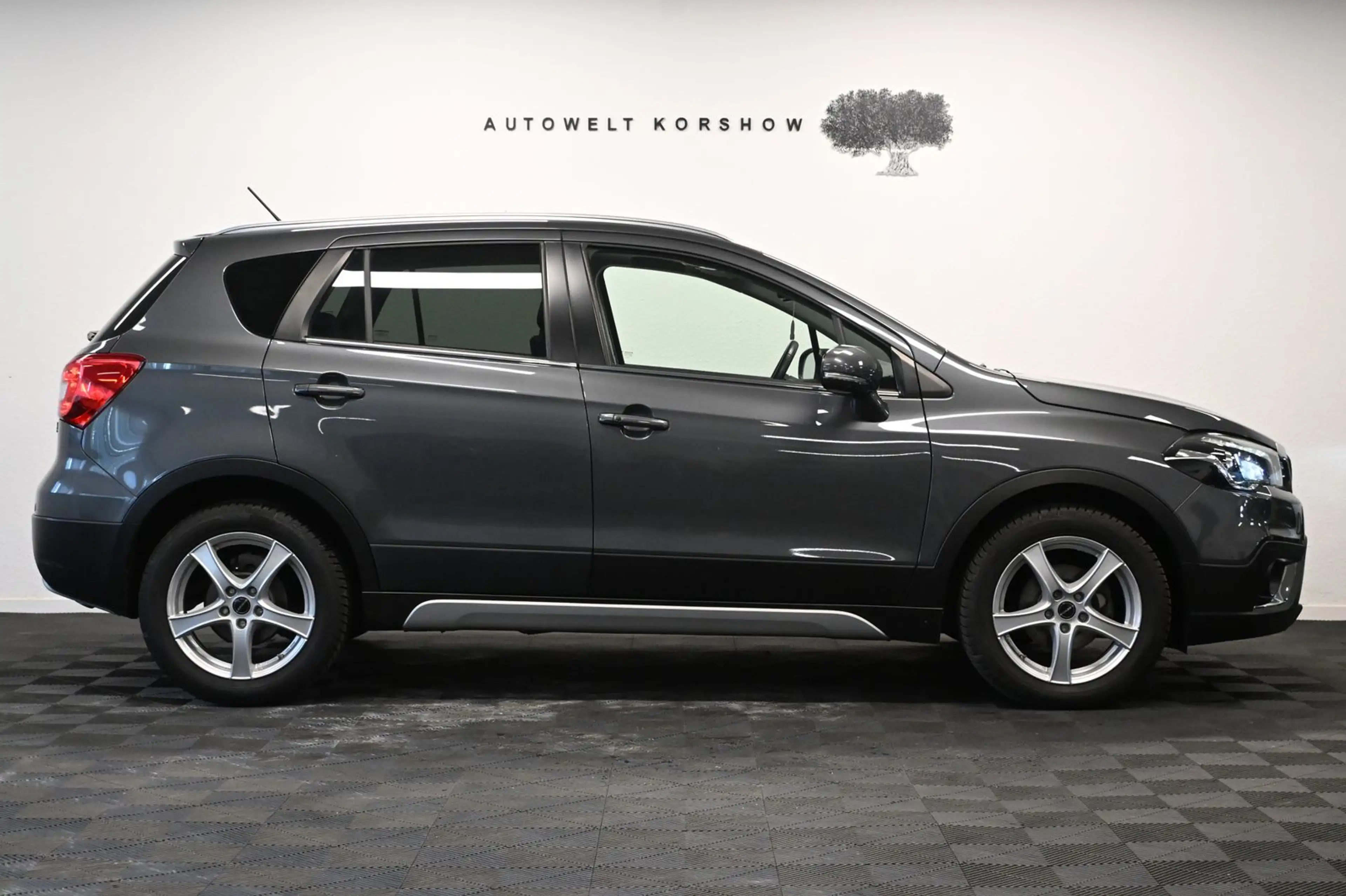 Suzuki SX4 S-Cross Club *KAMERA*LED*CARPLAY*SHZ*NAVI — photo 5
